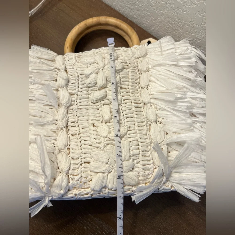 NWT Cleobella Raffia straw purse White Woven Handbag with Wooden Handles - Picture 12 of 13